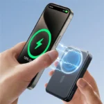 ⁦JOYROOM JR-W020 10000mAh 20W Magnetic Wireless Power Bank⁩ - الصورة ⁦2⁩